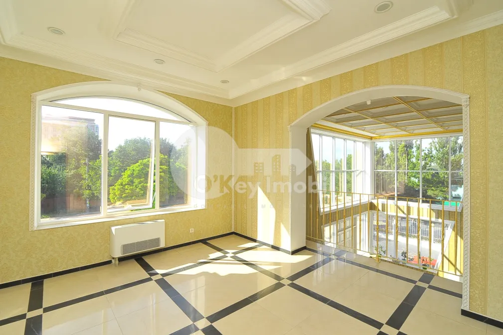 Офис, Буюканы, ПАРИС