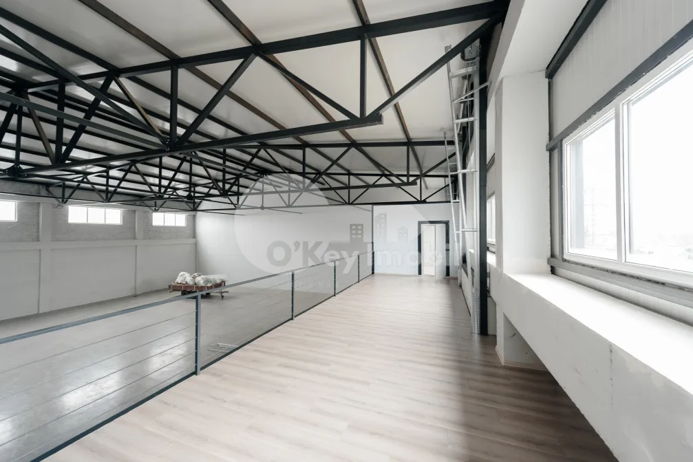 Склад, Чеканы, УЗИНЕЛОР