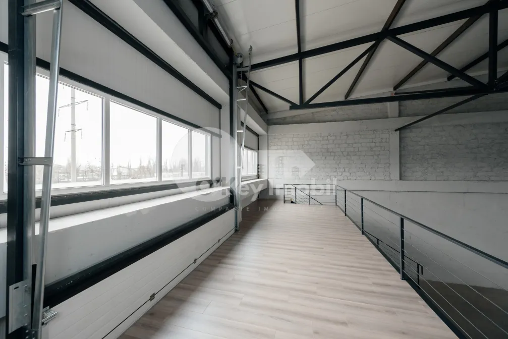 Склад, Чеканы, УЗИНЕЛОР