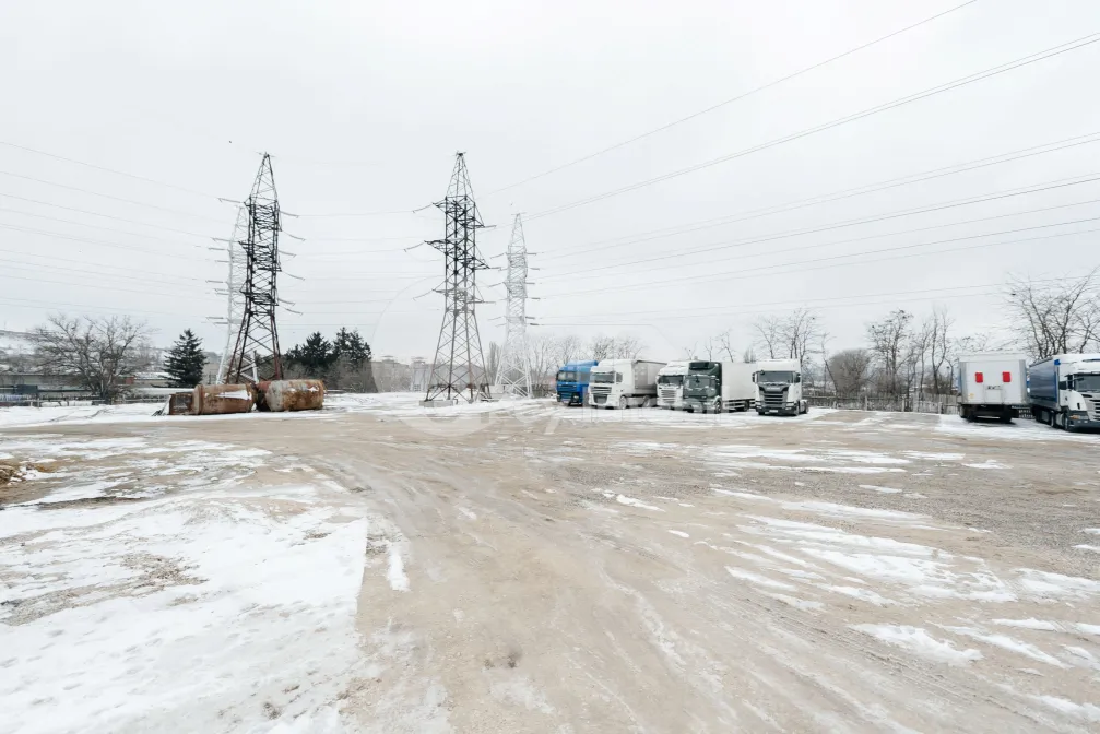 Склад, Чеканы, УЗИНЕЛОР