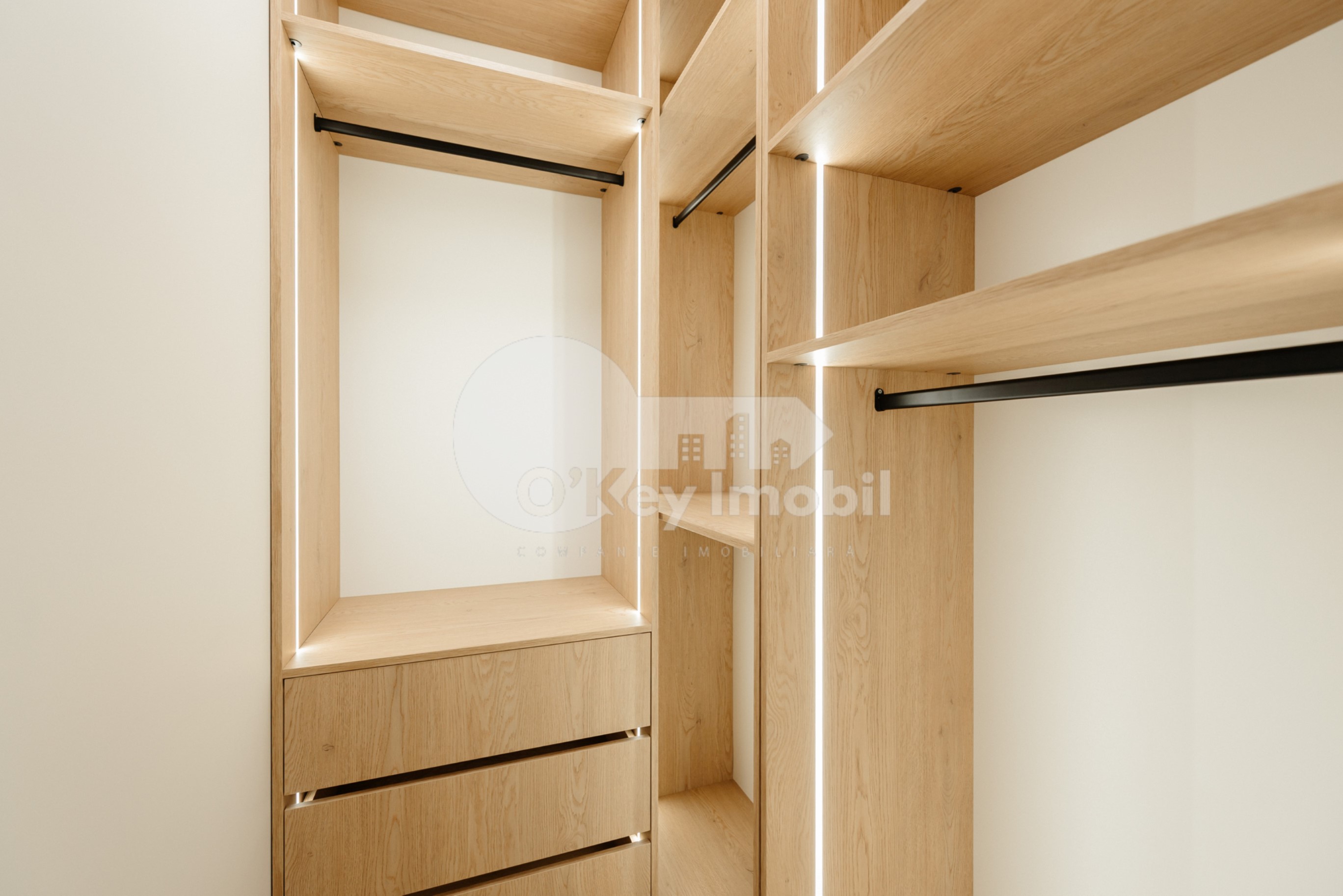 Apartament, Buiucani, VASILE LUPU