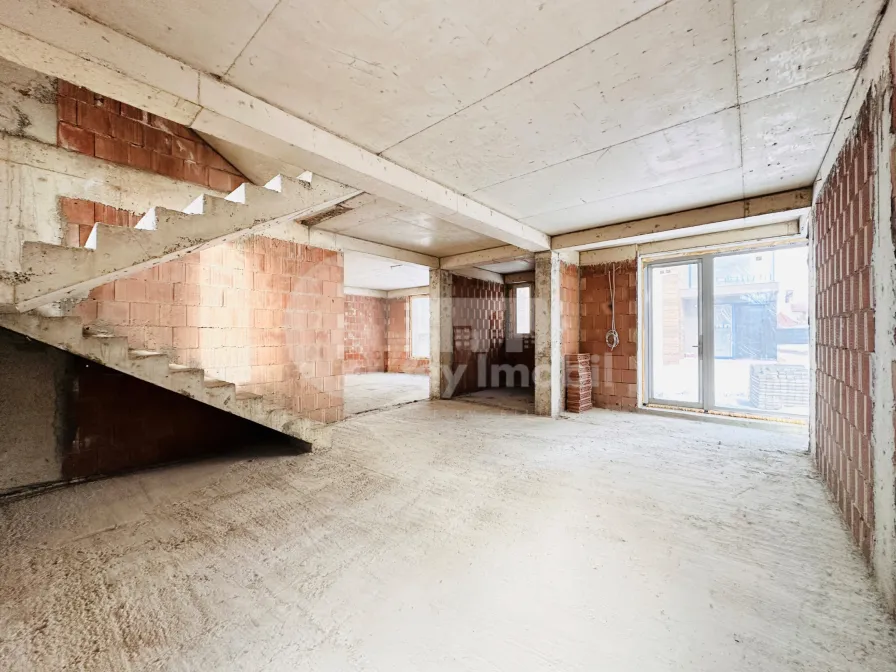 Таунхаус,ЧЕКАНЫ