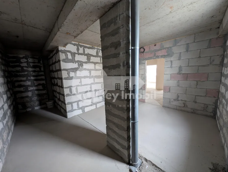 Penthouse, Durlești, CARTUȘA