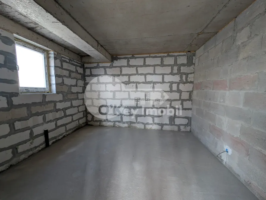 Penthouse, Durlești, CARTUȘA