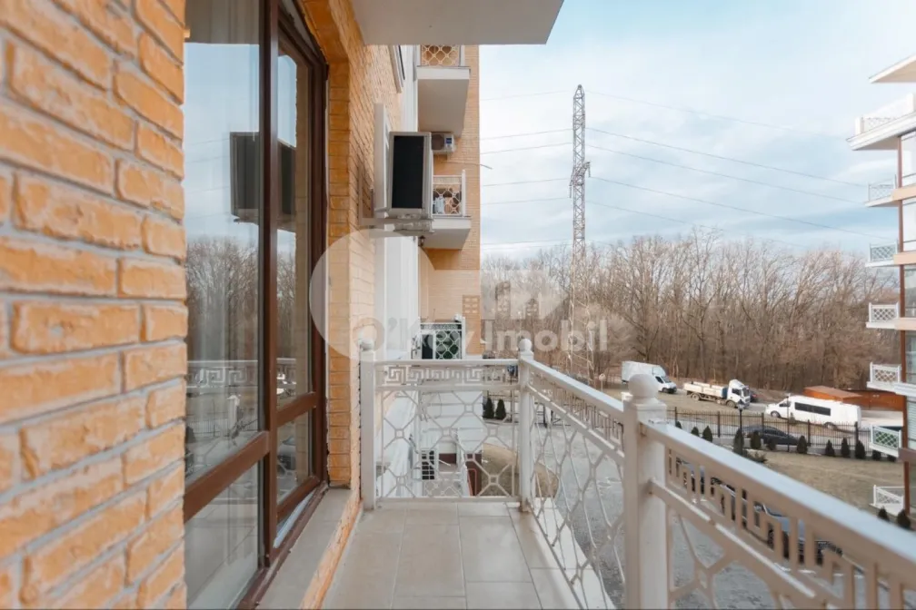 Apartament, Buiucani, LIVIU DELEANU