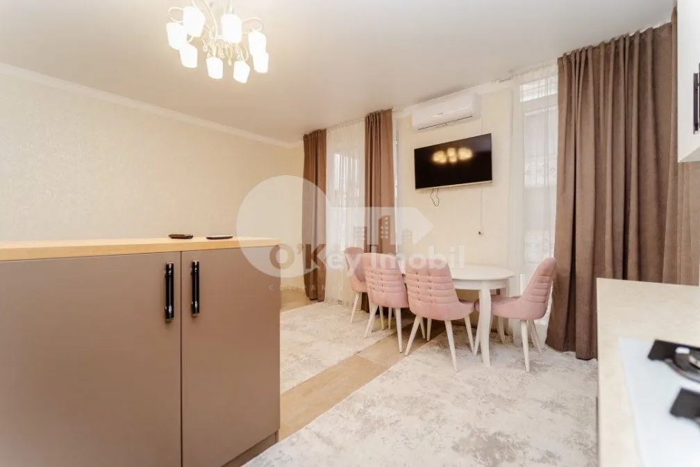 Apartament, Buiucani, LIVIU DELEANU