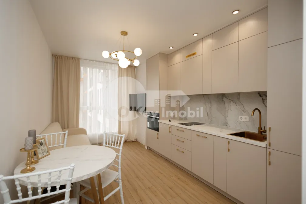 Apartament, Centru, CORNEȘTI