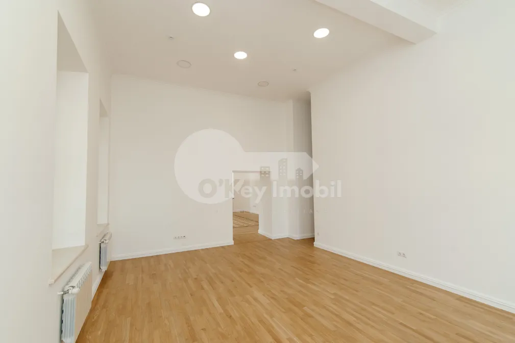 Spațiu comercial, Centru, VLAICU PÂRCĂLAB