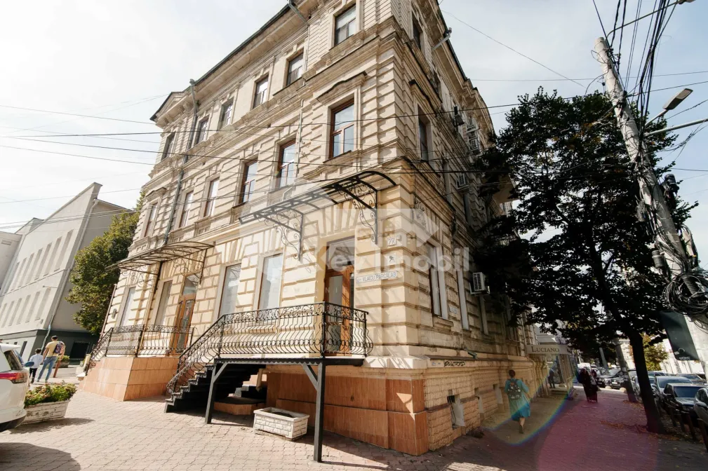 Spațiu comercial, Centru, VLAICU PÂRCĂLAB