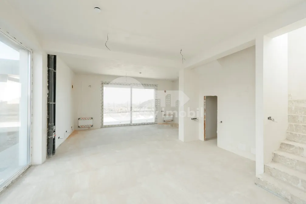 Casă, Botanica, DACIA