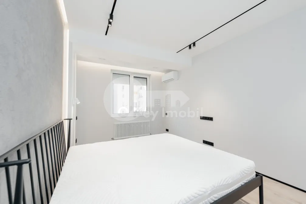 Apartament, Centru, MELESTIU