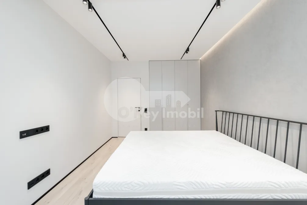 Apartament, Centru, MELESTIU