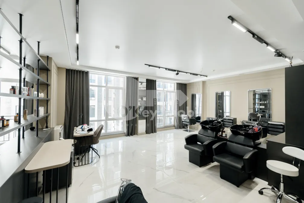 Afacere activă, Centru, MIHAI EMINESCU