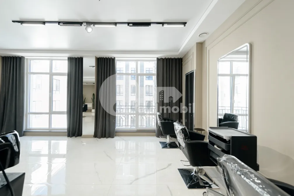 Afacere activă, Centru, MIHAI EMINESCU