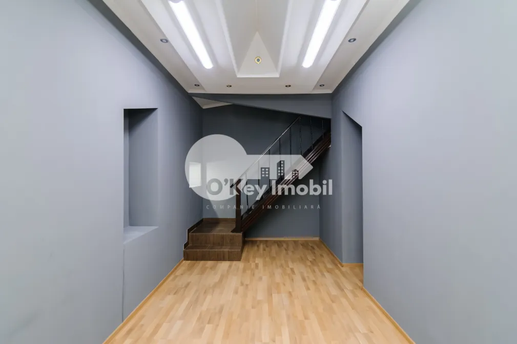 Oficiu, Centru, ALEXANDR PUȘKIN