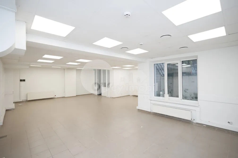 Spațiu comercial, Botanica, VARȘOVIA