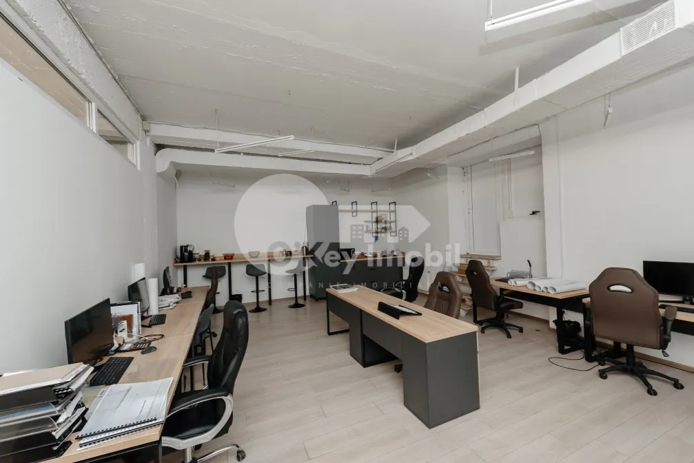 Oficiu, Botanica, CUZA VODĂ