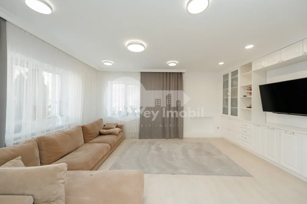 Casă, Centru, ANTON CRIHAN