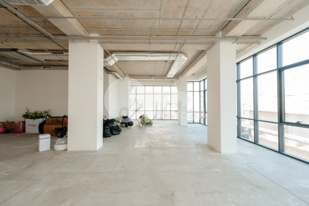 Spațiu comercial, Râșcani, GRIGORE VIERU