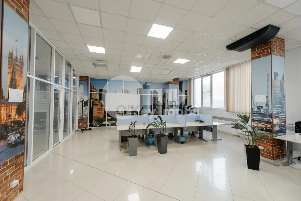 Spațiu comercial, Botanica, DECEBAL