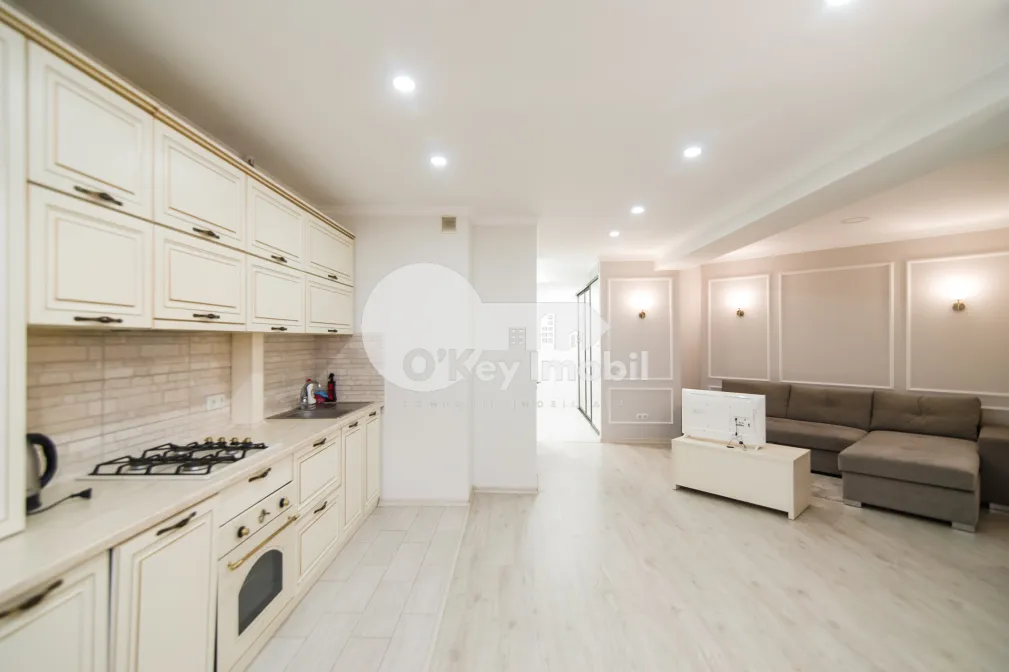 Apartament, Centru, MELESTIU