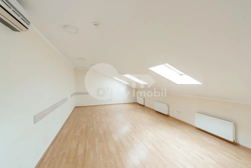 Oficiu, Centru, ALEXEI ȘCIUSEV