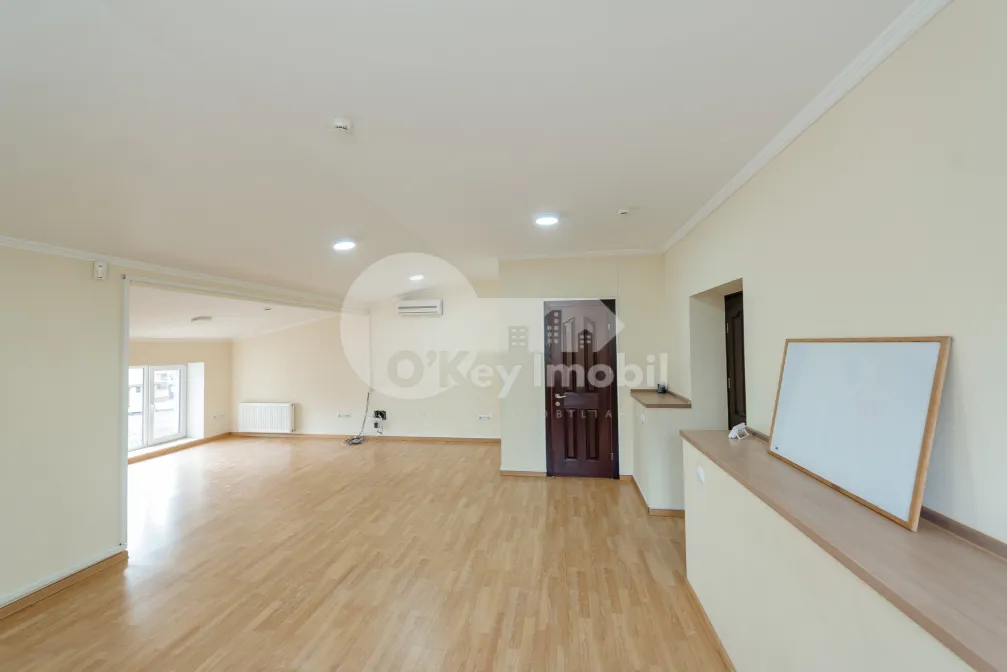 Oficiu, Centru, ALEXEI ȘCIUSEV