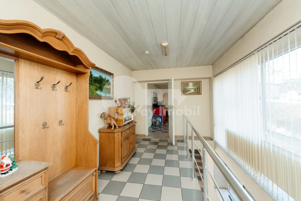 Spațiu comercial, Buiucani, LIVIU DELEANU