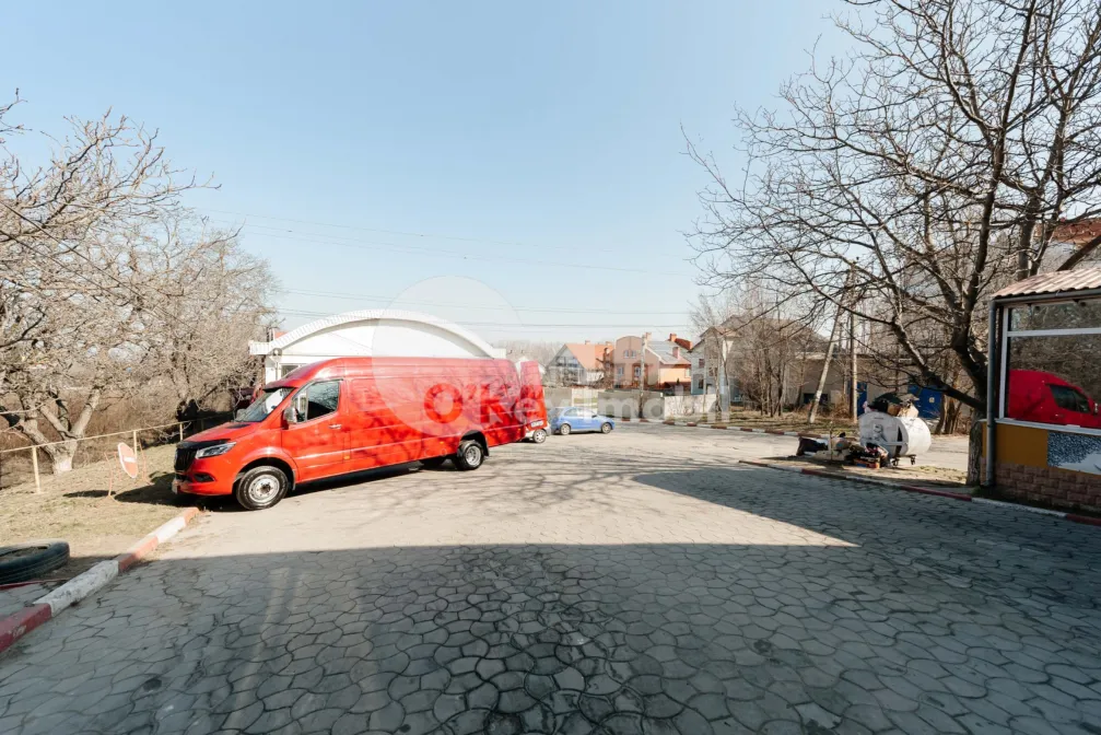 Spațiu comercial, Buiucani, LIVIU DELEANU