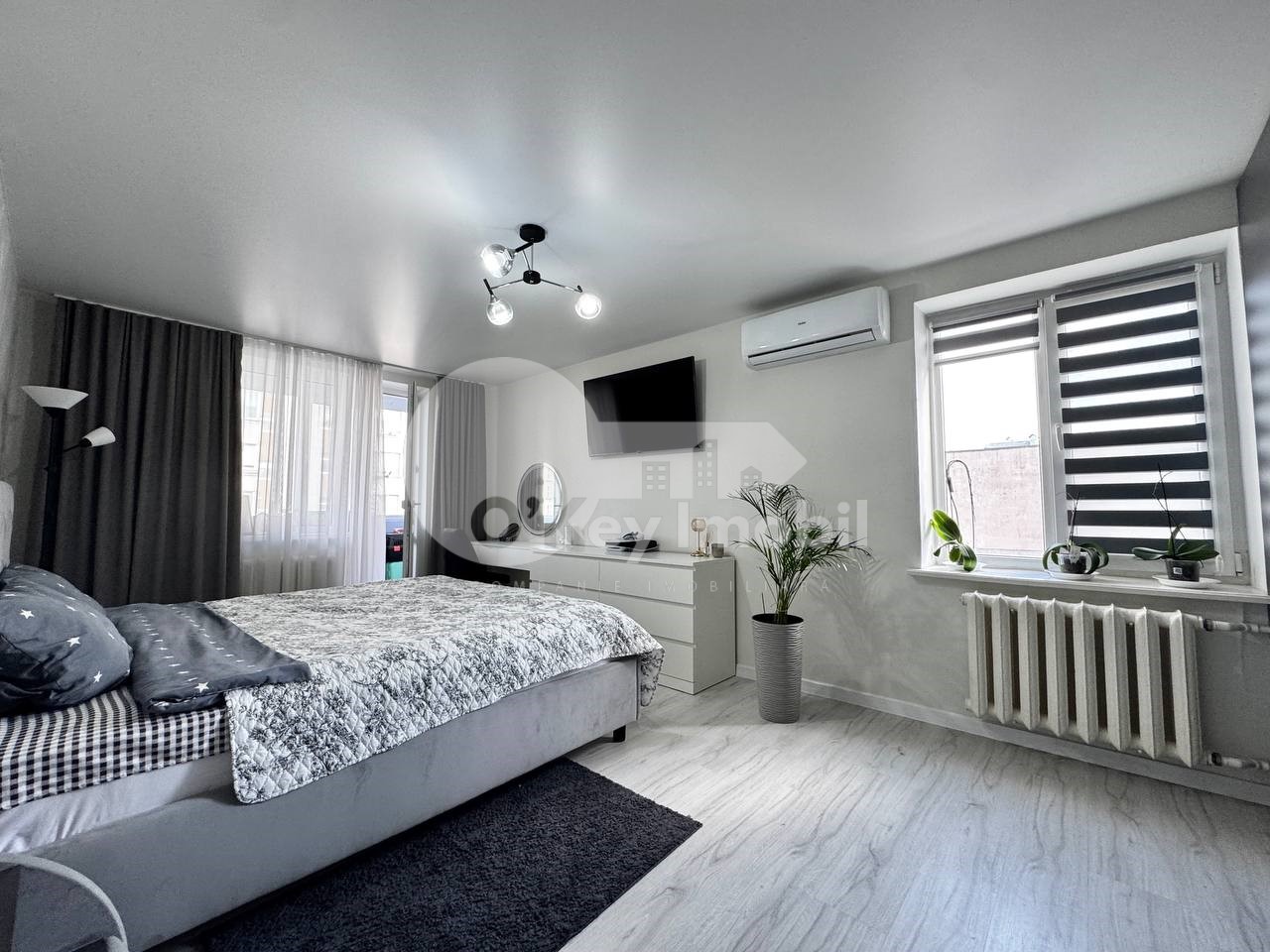 Apartament, Poșta Veche, IAZULUI