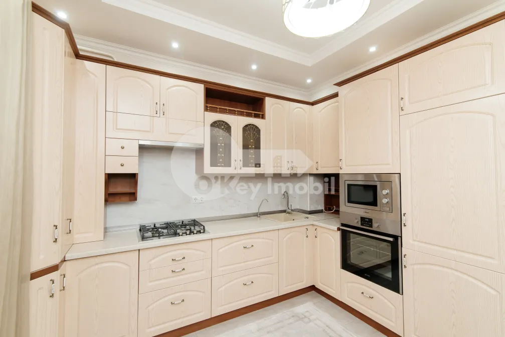 Apartament, Centru, MELESTIU