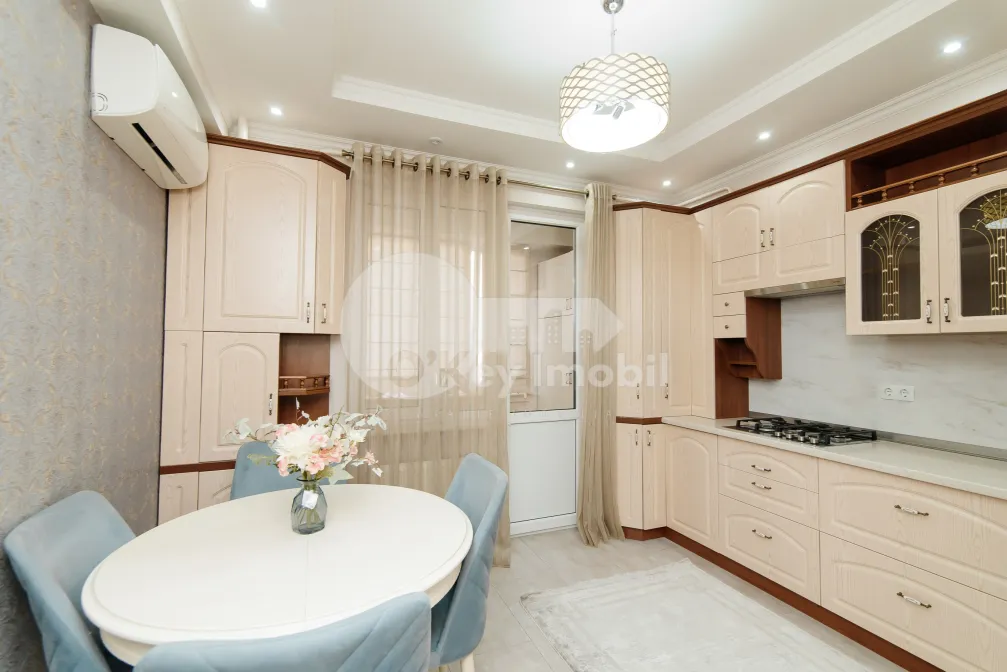 Apartament, Centru, MELESTIU