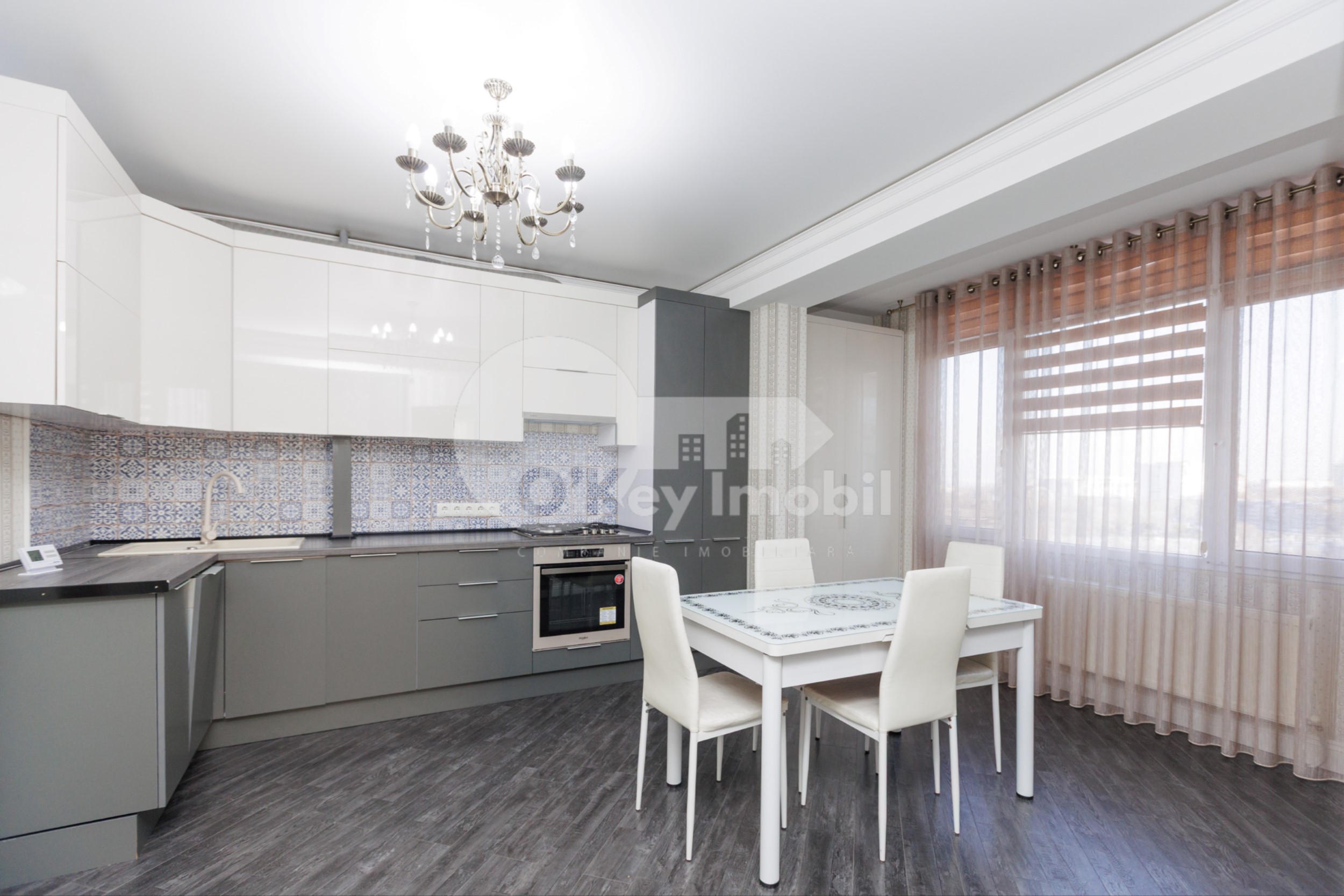 Apartament, Centru, MELESTIU
