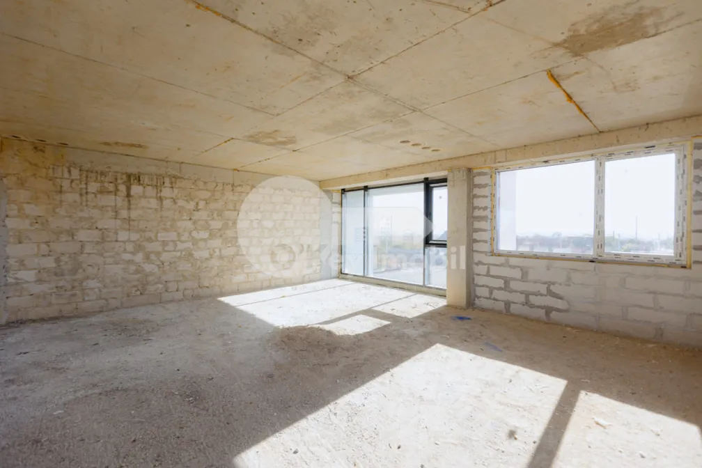 Townhouse, STĂUCENI