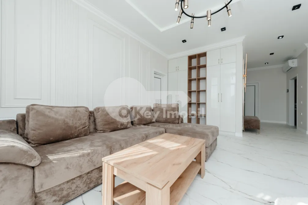 Penthouse, Centru, COLUMNA