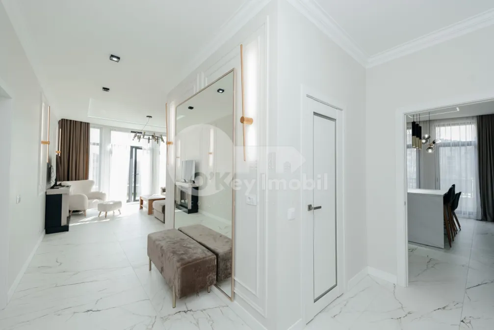 Penthouse, Centru, COLUMNA