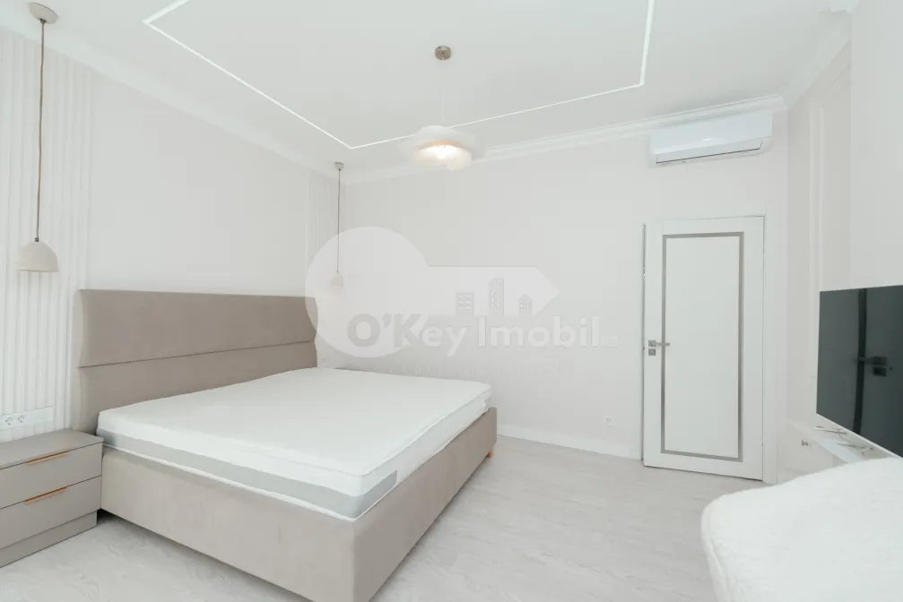 Penthouse, Centru, COLUMNA