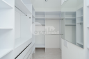 Penthouse, Centru, COLUMNA