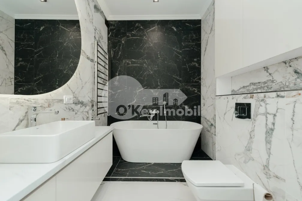 Penthouse, Centru, COLUMNA