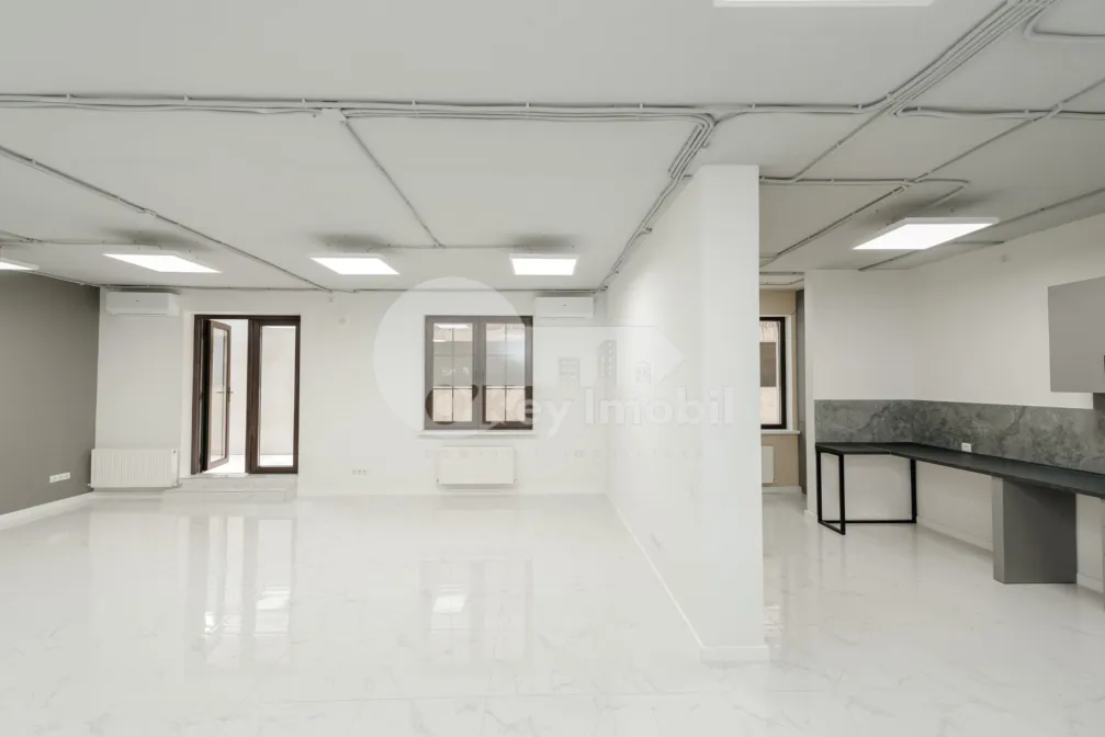 Oficiu, Centru, ALEXANDRU CEL BUN