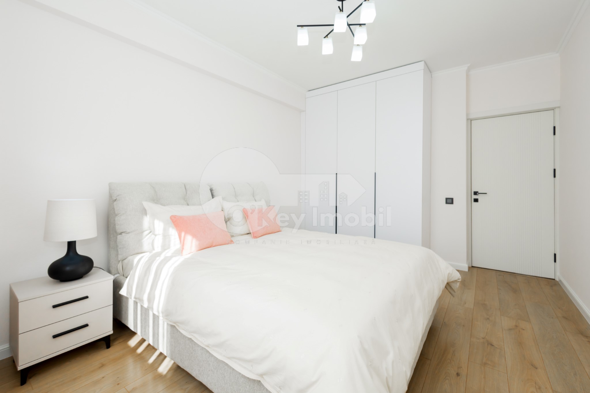 Квартира, Чеканы, МИРЧА ЧЕЛ БЭТРЫН