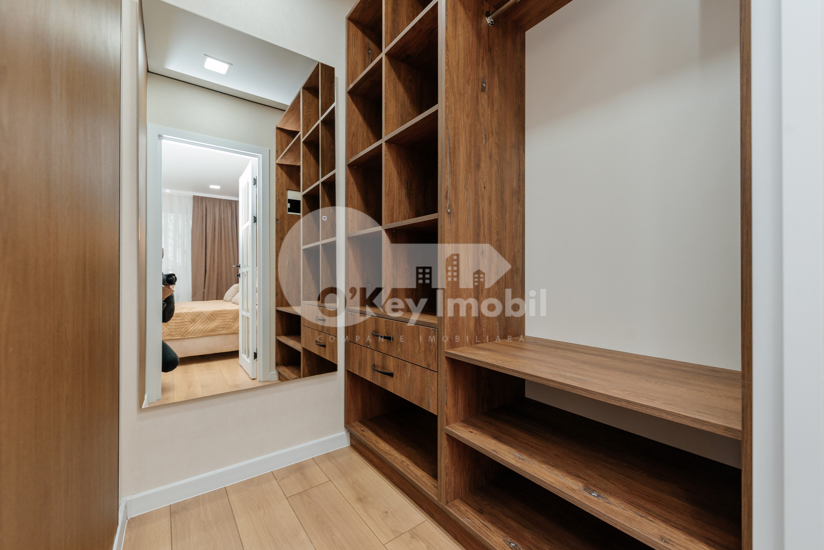 Квартира, Ботаника, ДАЧИЯ