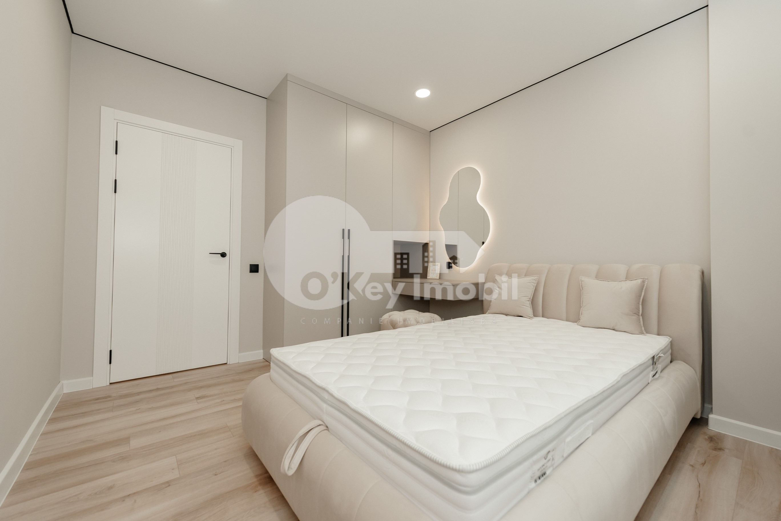 Apartament, Buiucani, VASILE LUPU