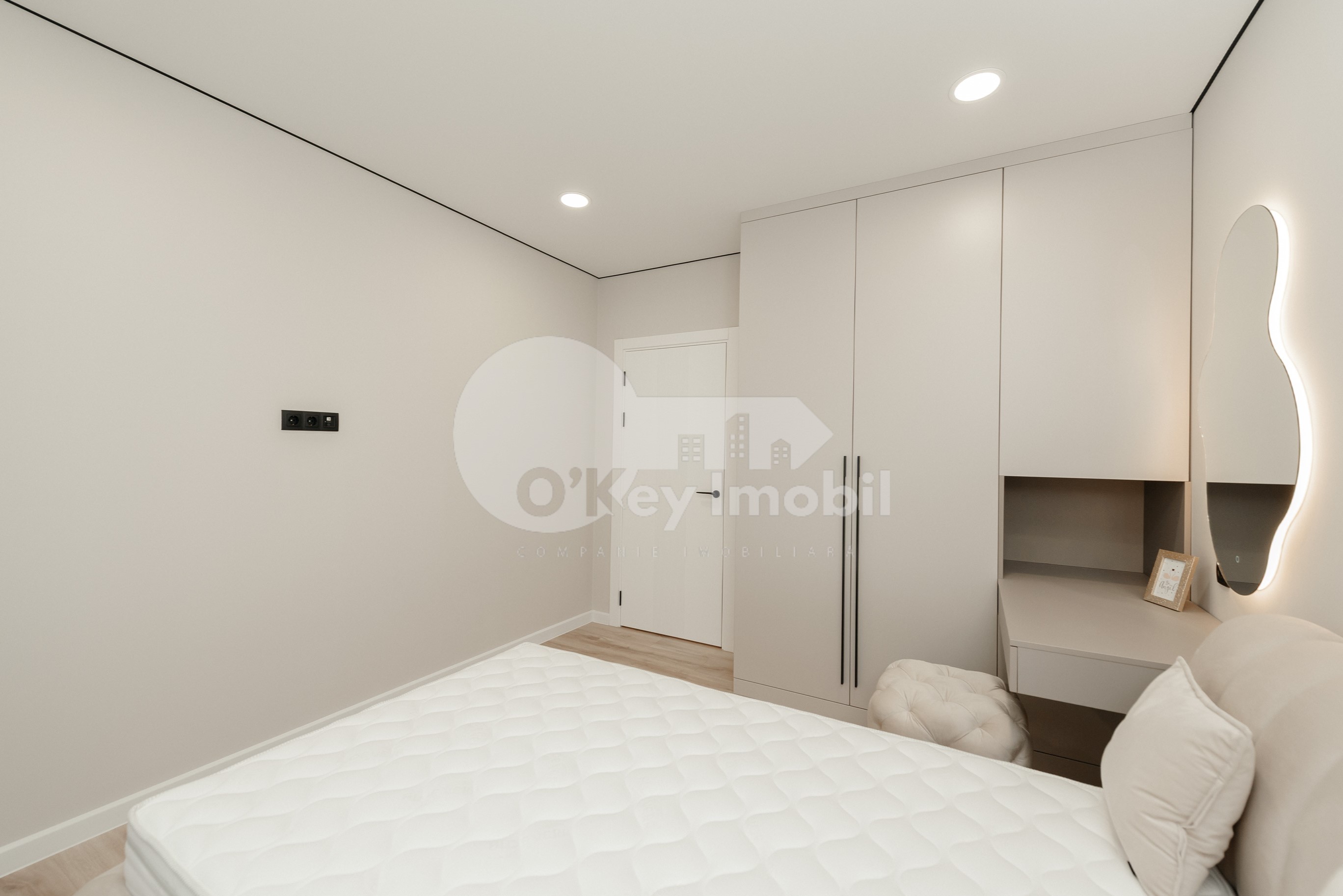 Apartament, Buiucani, VASILE LUPU