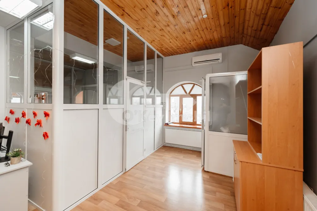 Комм. помещение, Чеканы, ДЖИНТА ЛАТИНЭ