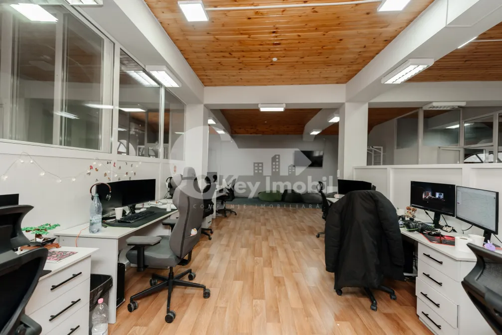 Комм. помещение, Чеканы, ДЖИНТА ЛАТИНЭ