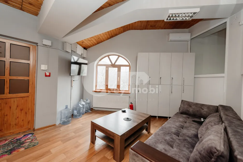 Комм. помещение, Чеканы, ДЖИНТА ЛАТИНЭ