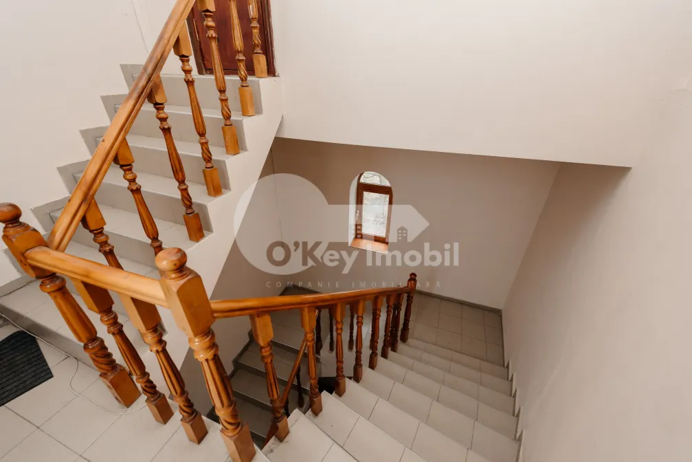 Комм. помещение, Чеканы, ДЖИНТА ЛАТИНЭ