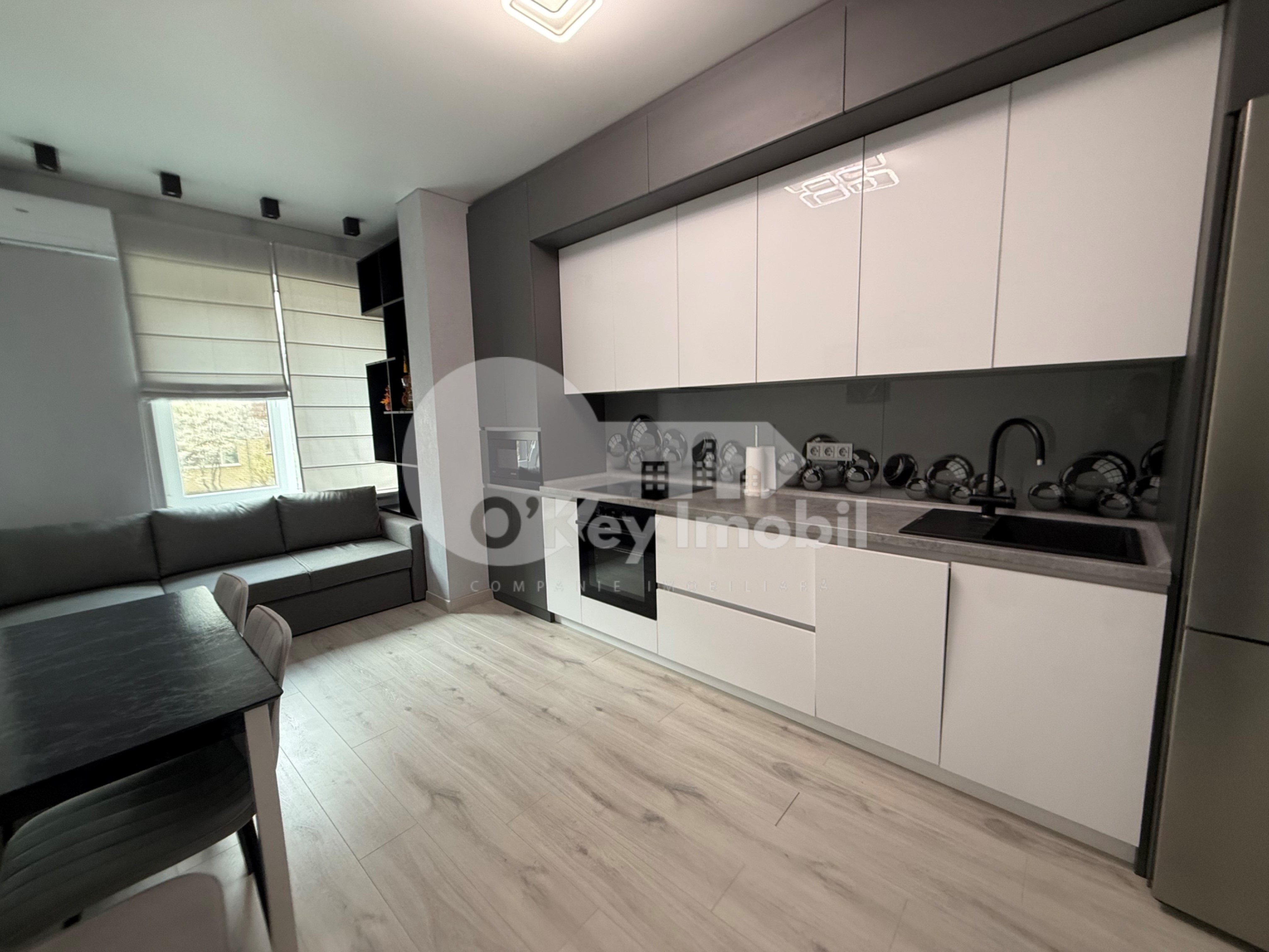 Apartament, Centru, MOARA ROȘIE