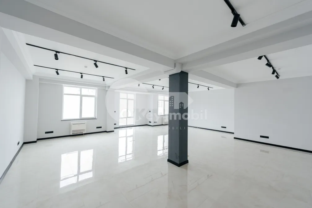 Oficiu, Centru, MIHAI EMINESCU